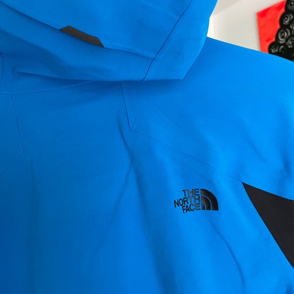 LIKE NEW Gore-Tex APEX Flex Weatherproof Jacket - Picture 4 of 7